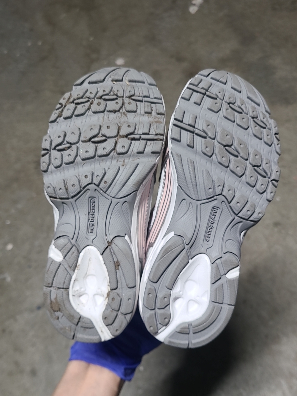 New Balance Girls Kids 530 Stretch Lace Casual Sneakers Pink Gray White 12 Shoes - Picture 3 of 8